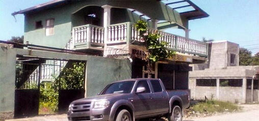 Una casa ex-loca en La Rivera Hernandez